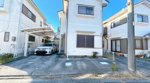 売中古戸建　中央区十軒町の前面道路含む現地写真
