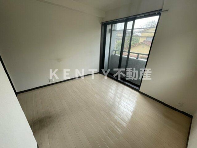 【居間・リビング】 | クレストコート西六郷 | ゆったり過ごせる居間です