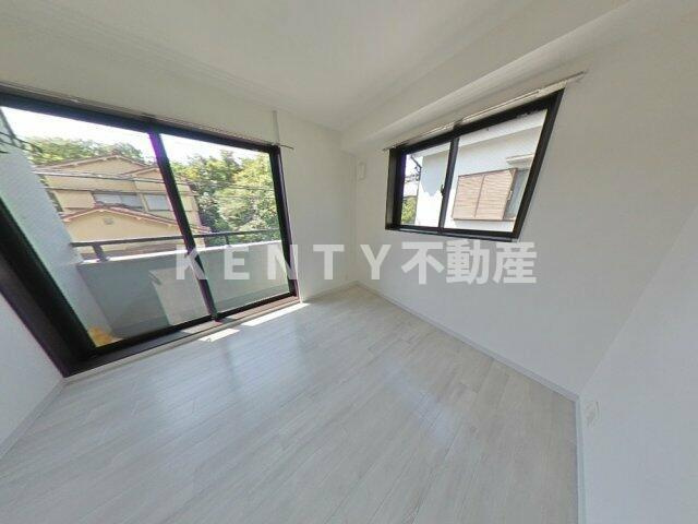 【居間・リビング】 | クレストコート西六郷 | 居間です