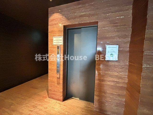 S-RESIDENCE神戸磯上通のロビー