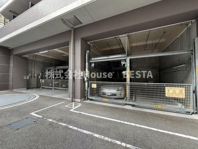 S-RESIDENCE神戸磯上通の駐車場