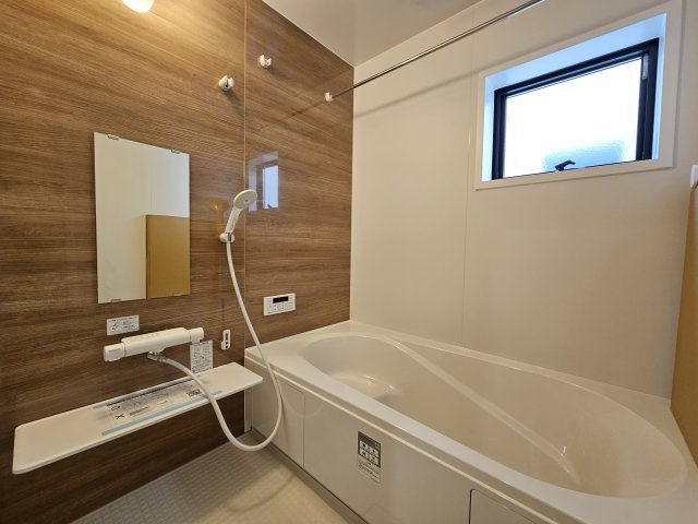 瑞浪市益見町の浴室