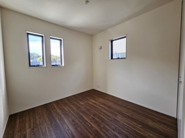 瑞浪市益見町の洋室