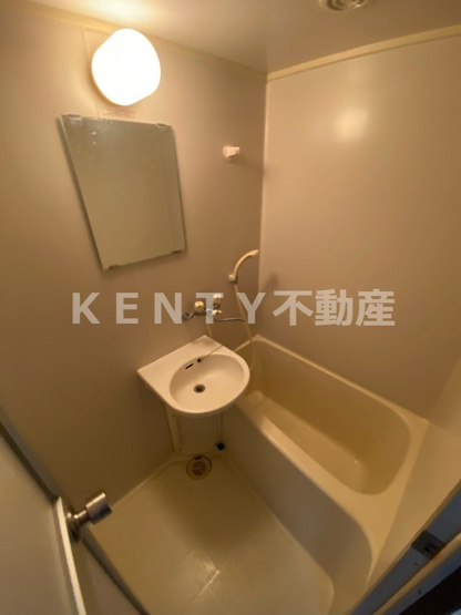 【洗面所】 | フォルティーネ | ゆったりとスペースのある洗面所