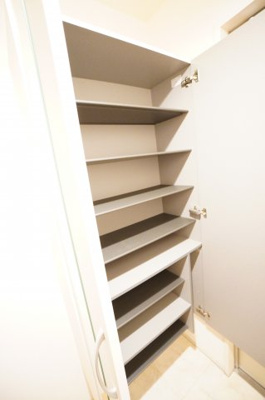 【収納】 | 第五スカイマンション | ※同物件・同タイプの写真です。