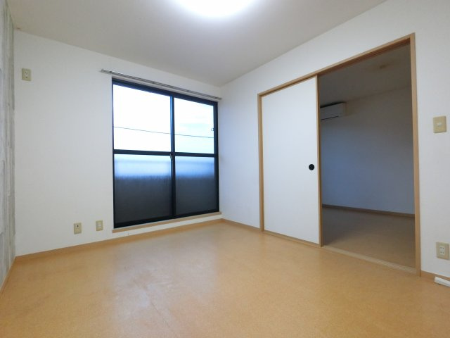 【洋室】 | ドミールコスモス　B