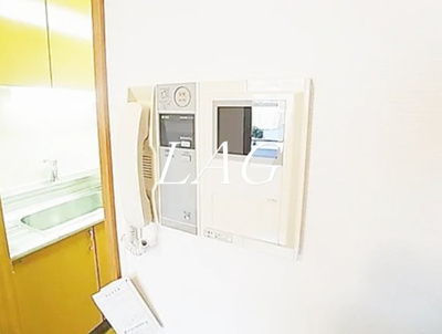 【セキュリティ】 | メゾンドボヌール梅島 | モニター付きインターホンです。