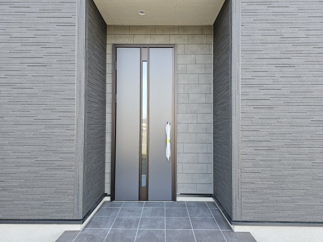 瑞浪市益見町の玄関