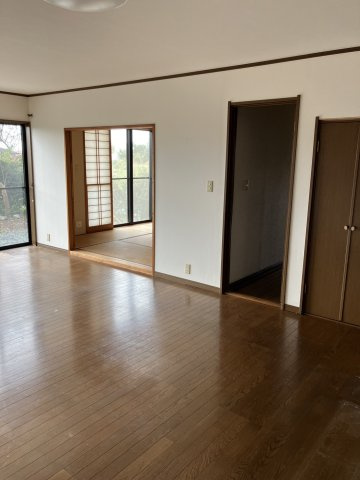 みどり市笠懸町鹿中古戸建の居間・リビング