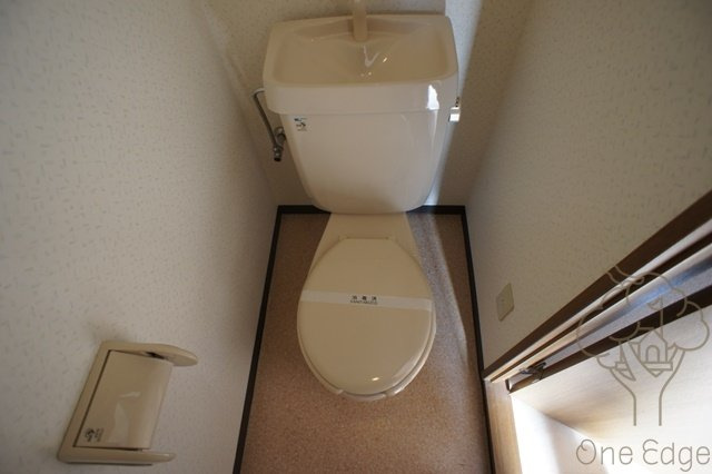 ドエル南森町のトイレ