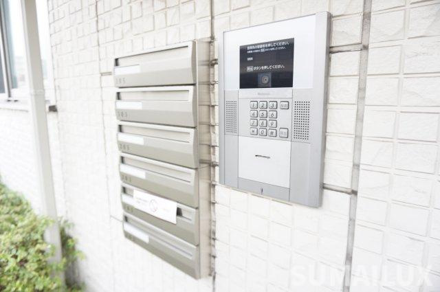熊本市中央区保田窪１丁目のアパートのエントランス
