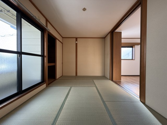 ハイツ・ジェルミの和室