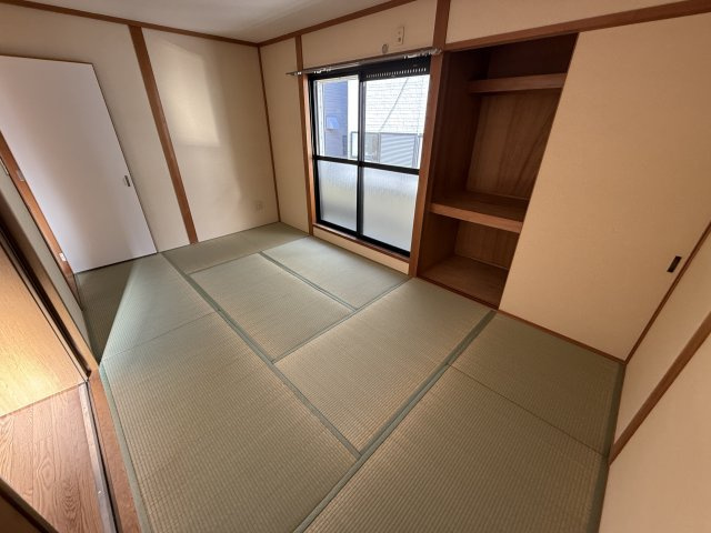 ハイツ・ジェルミの和室