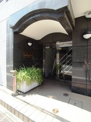 木下ダイヤモンドパレスのエントランス