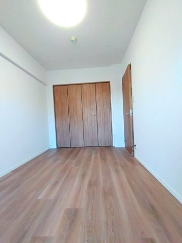 ライオンズヒルズ柿生の洋室