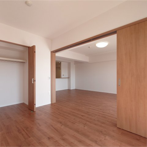 リリーベル宮前ヒルズの居間・リビング