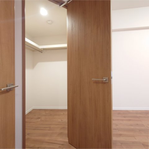 リリーベル宮前ヒルズの収納|洋室にはウォークインクローゼットもあります