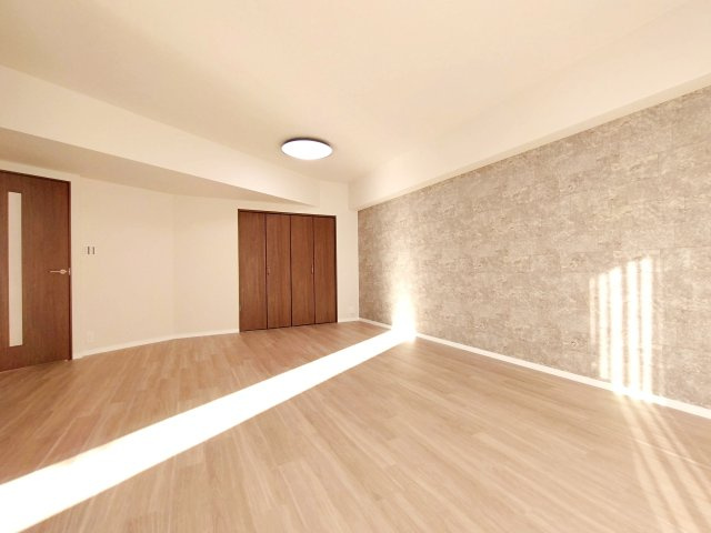 京急シティ上永谷L-ウィングイーストウィングの居間・リビング