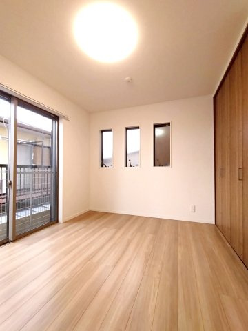 横須賀市望洋台戸建の洋室