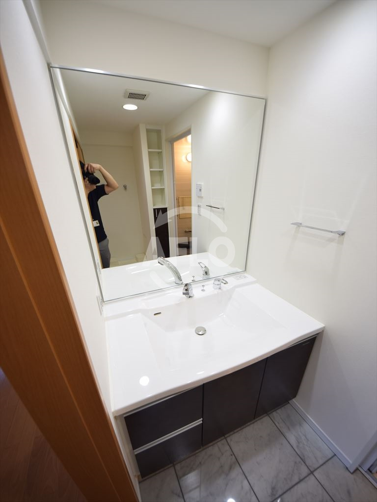 リーガル南堀江　堀江小学校区の独立洗面台|リーガル南堀江　独立洗面台