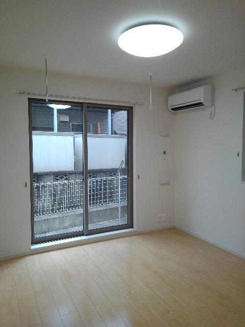 サザンクロスの居間・リビング|南西向き・6.9帖のリビング