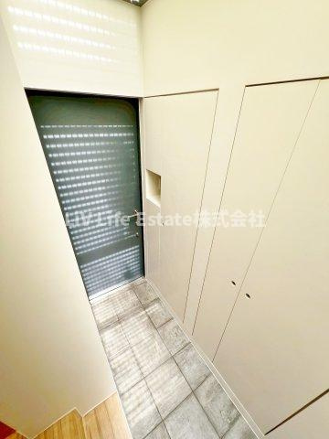 芝久保５丁目貸家の玄関