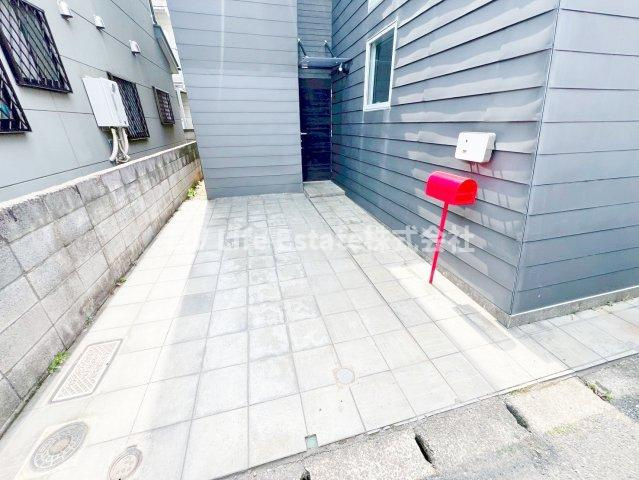 芝久保５丁目貸家の駐車場