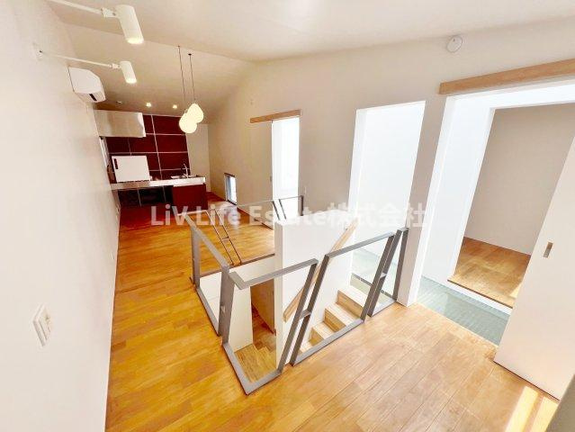 芝久保５丁目貸家の居間・リビング