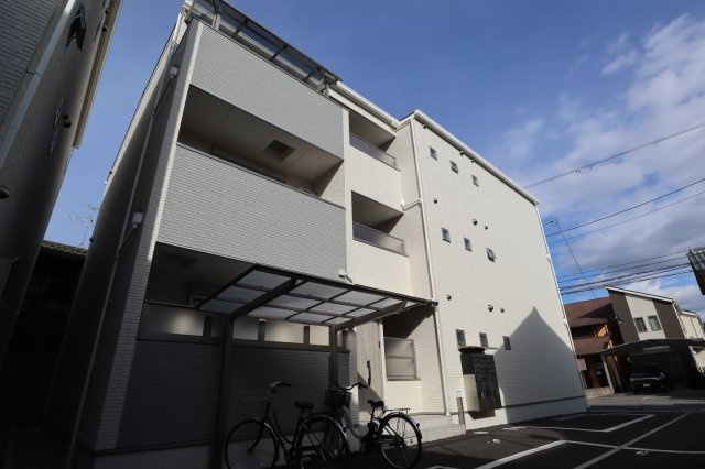 クレアール堺町ＩＩの外観