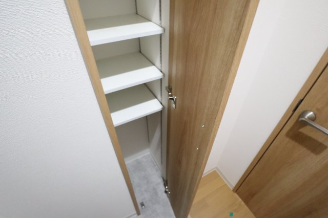 クレアール堺町ＩＩの収納