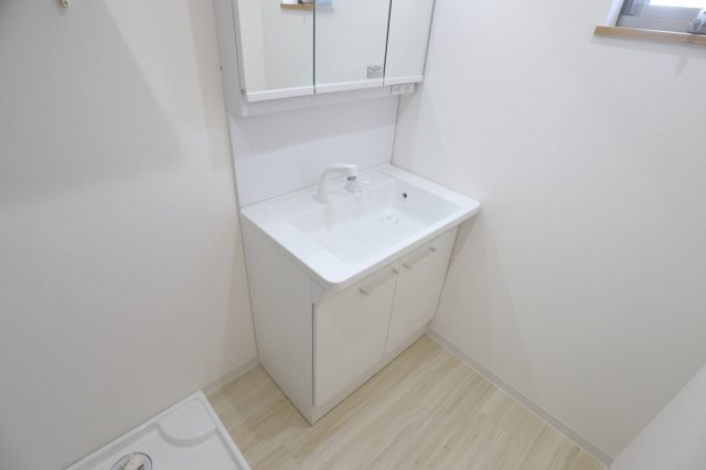 クレアール堺町ＩＩの洗面所