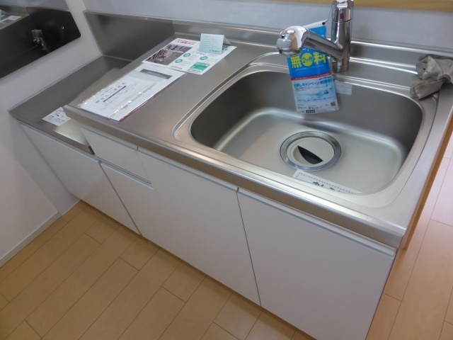 オースティンハウスⅢのキッチン|★対面キッチンです