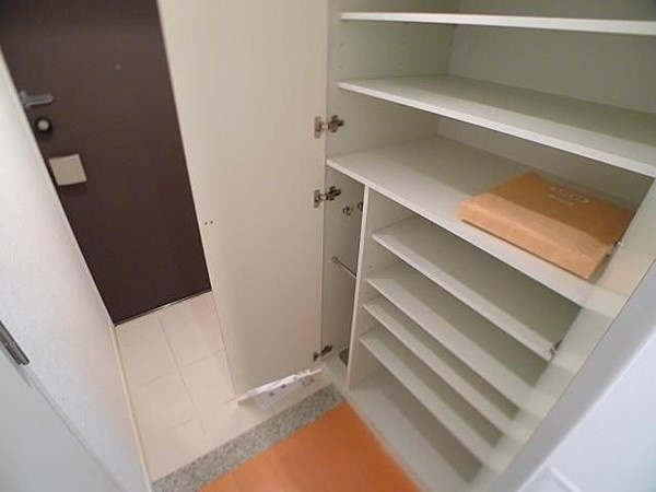 リエトコート向島の収納|※同物件別間取り参考写真