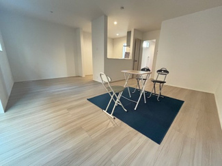 【居間・リビング】 | 安佐南区古市4（古市橋駅まで徒歩5分）限定1棟