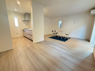 【居間・リビング】 | 安佐南区古市4（古市橋駅まで徒歩5分）限定1棟