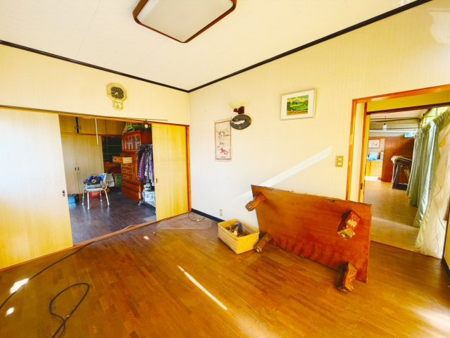 栃木市城内町に約180坪の広々土地+中古住宅♪の洋室