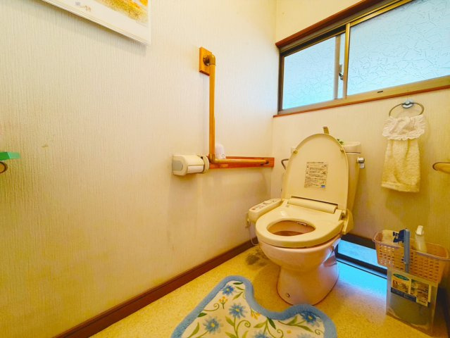 栃木市城内町に約180坪の広々土地+中古住宅♪のトイレ