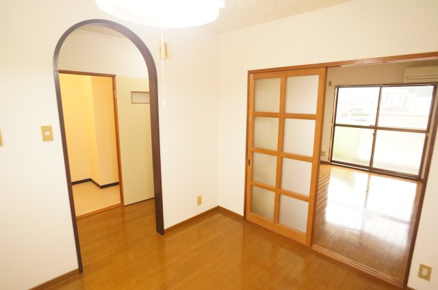 ライズ綾の居間・リビング