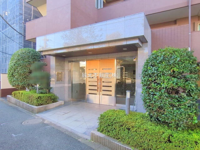 プラゼール練馬高野台のエントランス