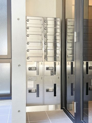【ロビー】 | セレス巣鴨 | 不在時にも大活躍の宅配ボックス完備