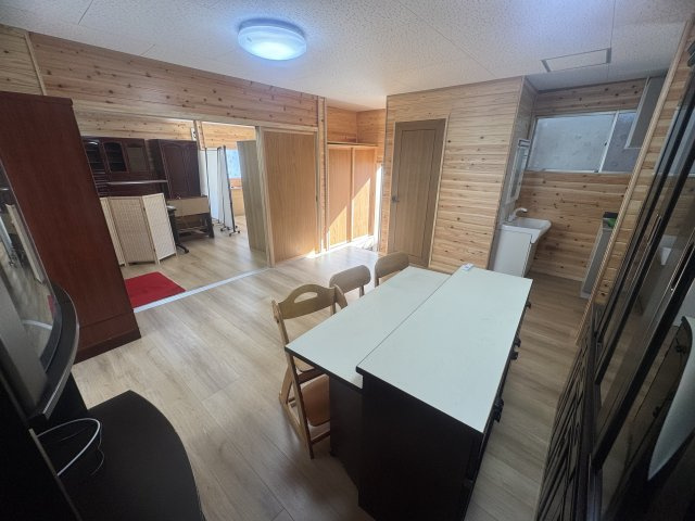 有明アパート　3号室のロビー