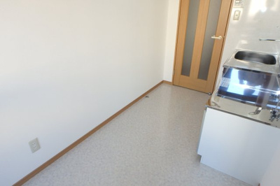 【洋室】 | 国際ハイム | 他のお部屋の参考写真となります。