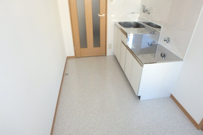 【キッチン】 | 国際ハイム | 他のお部屋の参考写真となります。