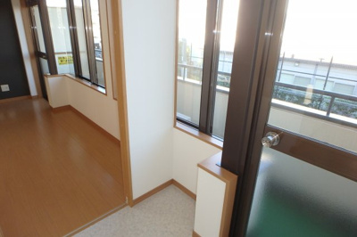 【洋室】 | 国際ハイム | 他のお部屋の参考写真となります。