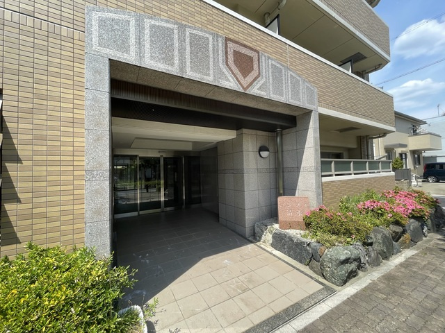 コンフォ清水のエントランス