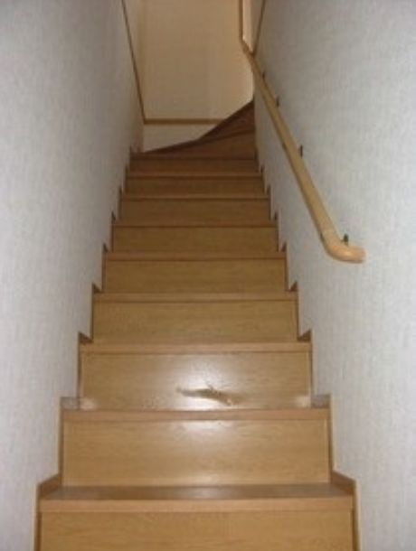 パセオFOURの設備|階段