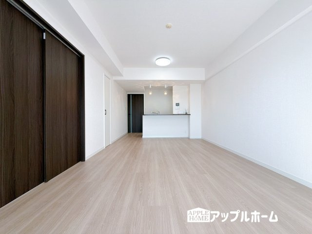 【中古マンション】セザール大宮日進の居間・リビング