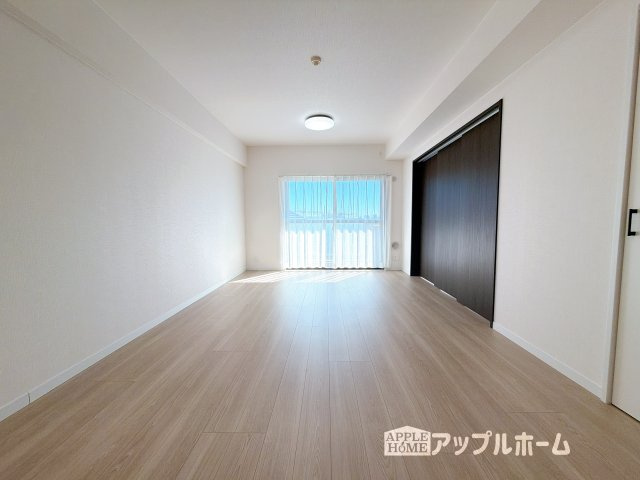 【中古マンション】セザール大宮日進の居間・リビング