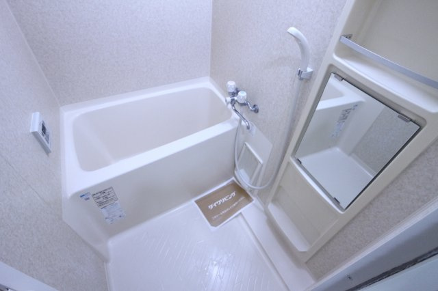 ラッフィナート有瀬の浴室