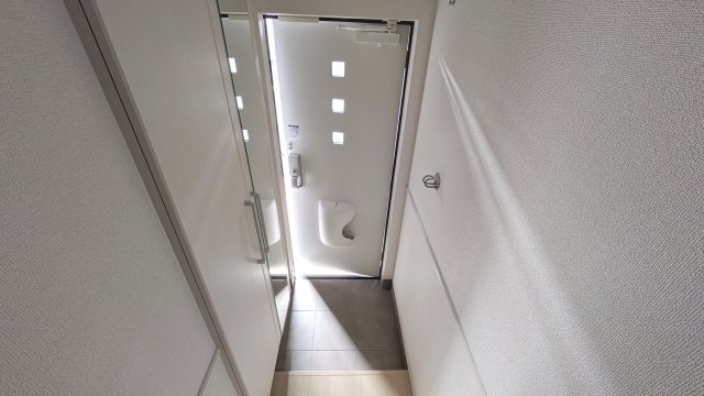 【玄関】